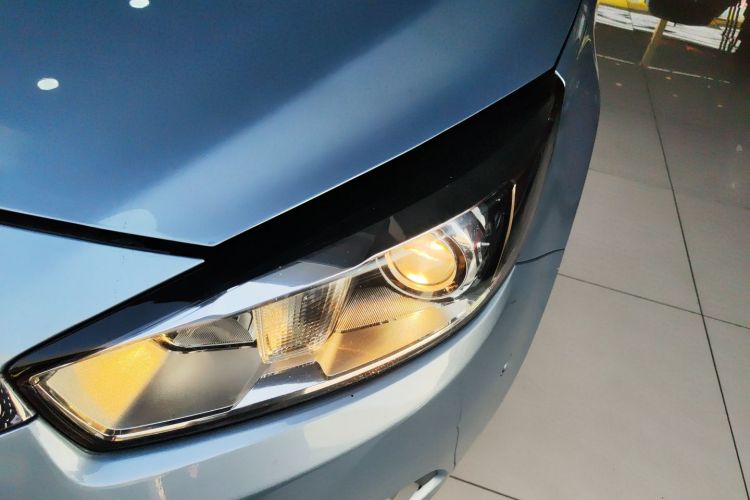 Chevrolet Cruze 2015 #31 Chevrolet Cruze 2015 immagine di auto #31