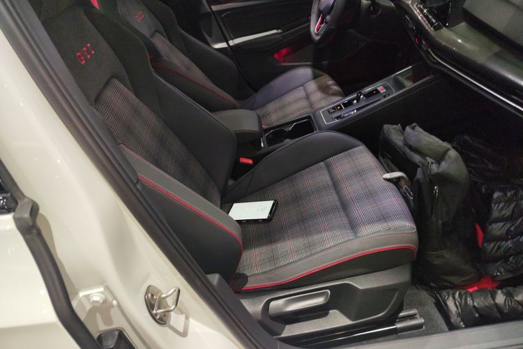 Volkswagen GolfGTI 2023 #31 Volkswagen GolfGTI 2023 car image #31