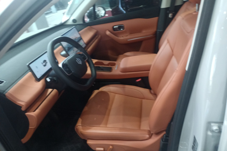 零跑汽车 零跑C10 2024 汽车图片 #31