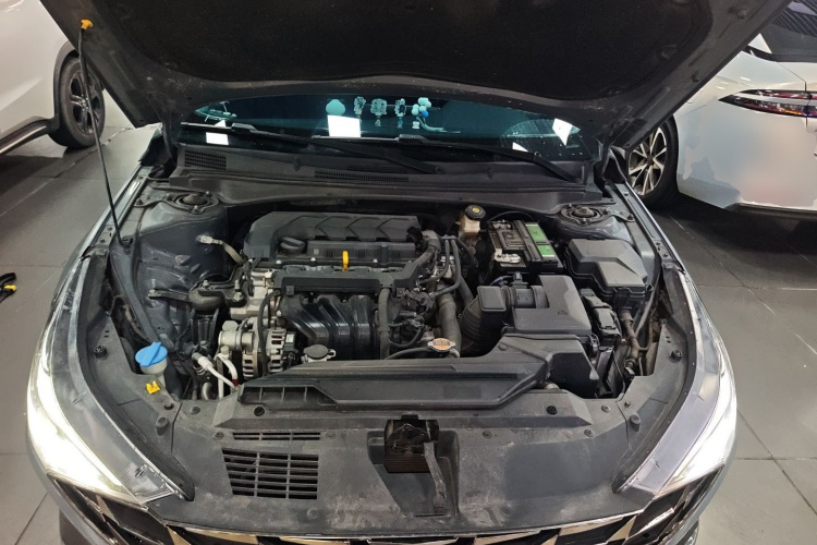 Hyundai Elantra 2020 immagine di auto #31