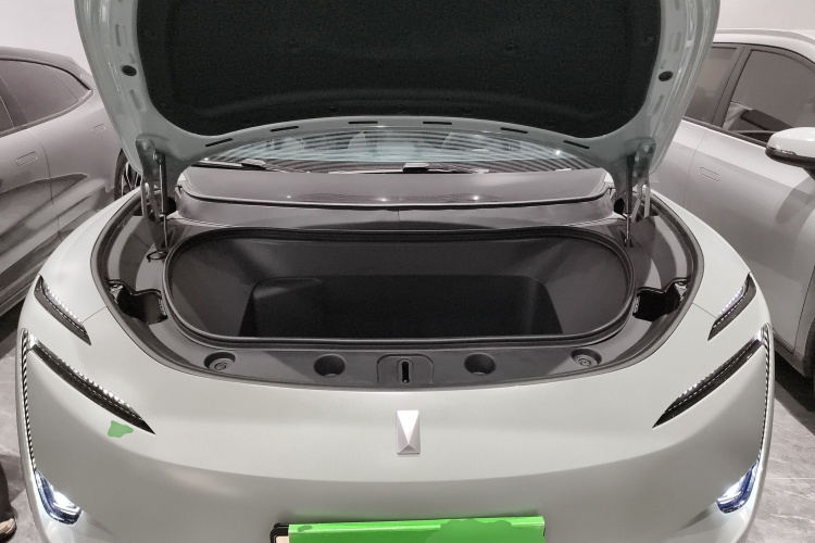 Avatr 11 2023 car image #31