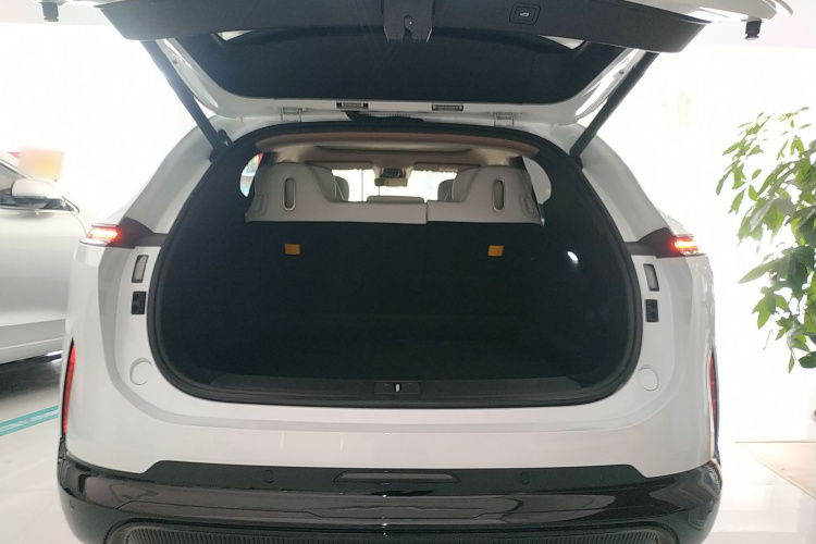 Avatr 07 2025 car image #31