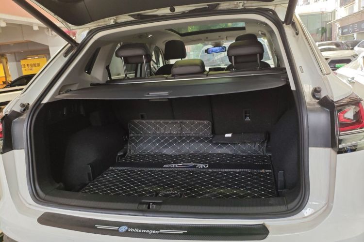 Volkswagen Tayron 2023 immagine di auto #31