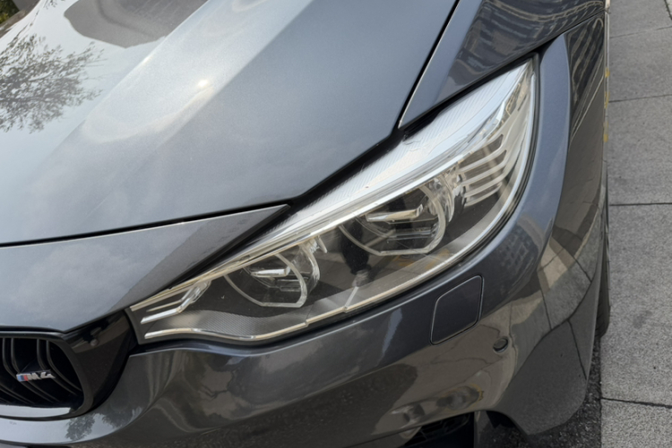 BMW M4 2018 imagem de carro #31