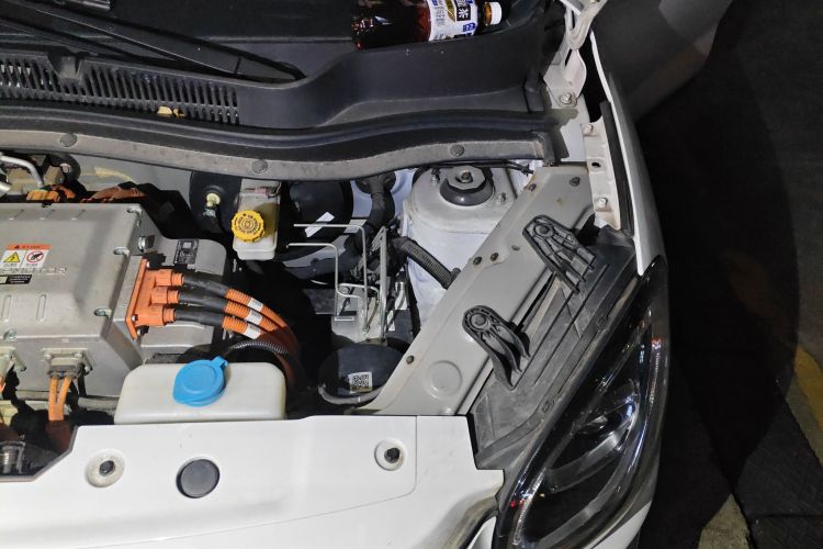 零跑汽车 零跑T03 2022 汽车图片 #31