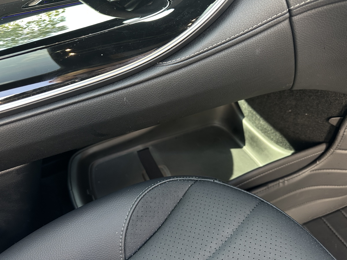 Mercedes-Benz EQE SUV 2023 car image #31