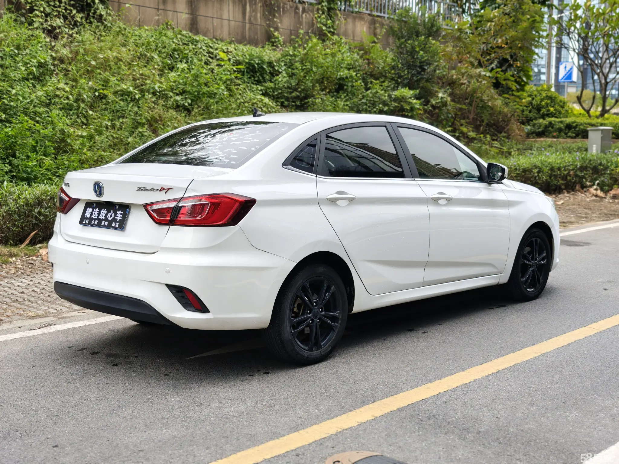 Changan Eado DT 2019 car image #31