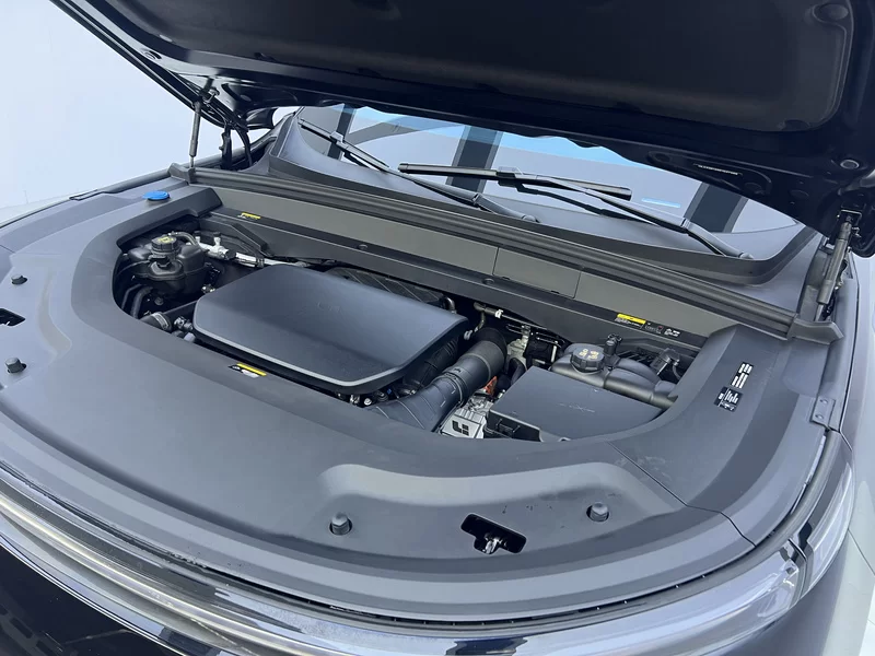 Li L8 2024 изображение автомобиля #31