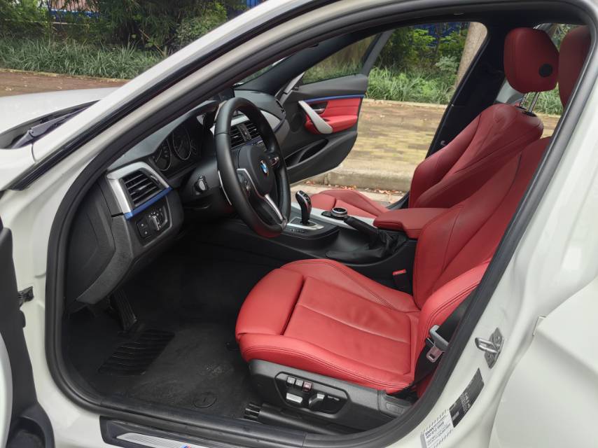 BMW 3 Series 2019 #7 BMW 3 Series 2019 car image #7