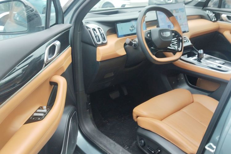 GEELY Boyue L 2025 #16 GEELY Boyue L 2025 car image #16