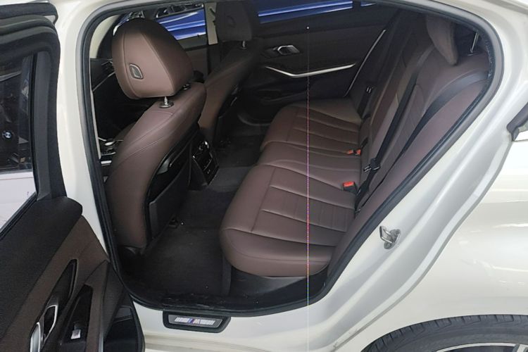 BMW 3 Series 2021 #17 BMW 3 Series 2021 car image #17