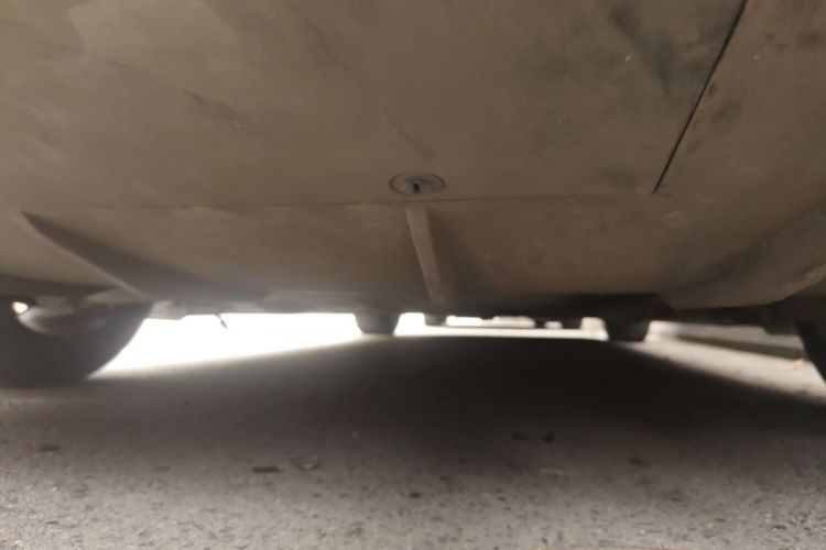 Tesla Model 3 2024 immagine di auto #25