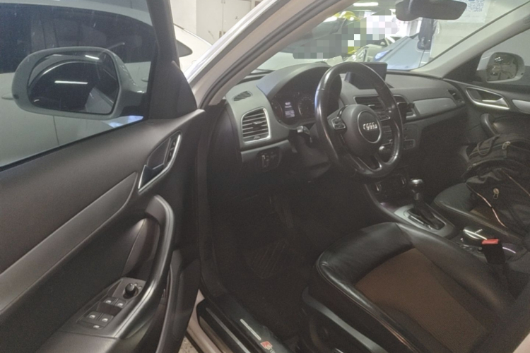 Audi Q3 2016 #18 Audi Q3 2016 car image #18