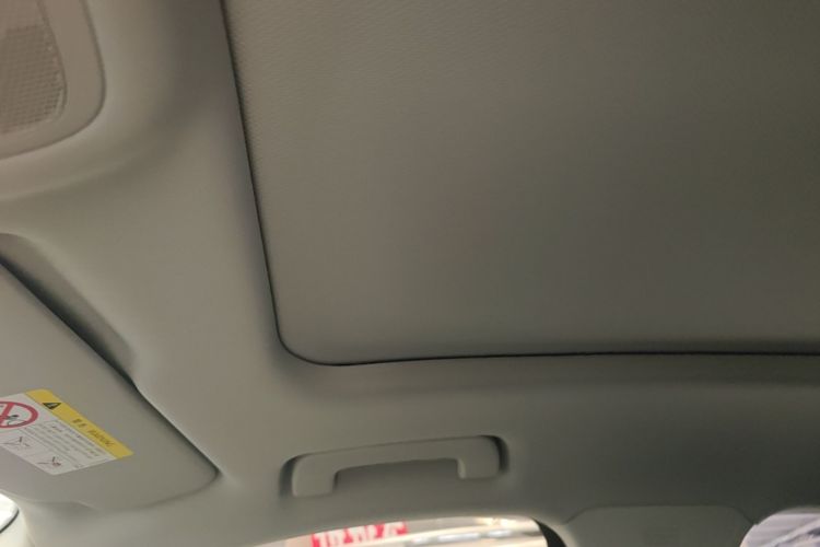 Audi Q3 2020 car image #20