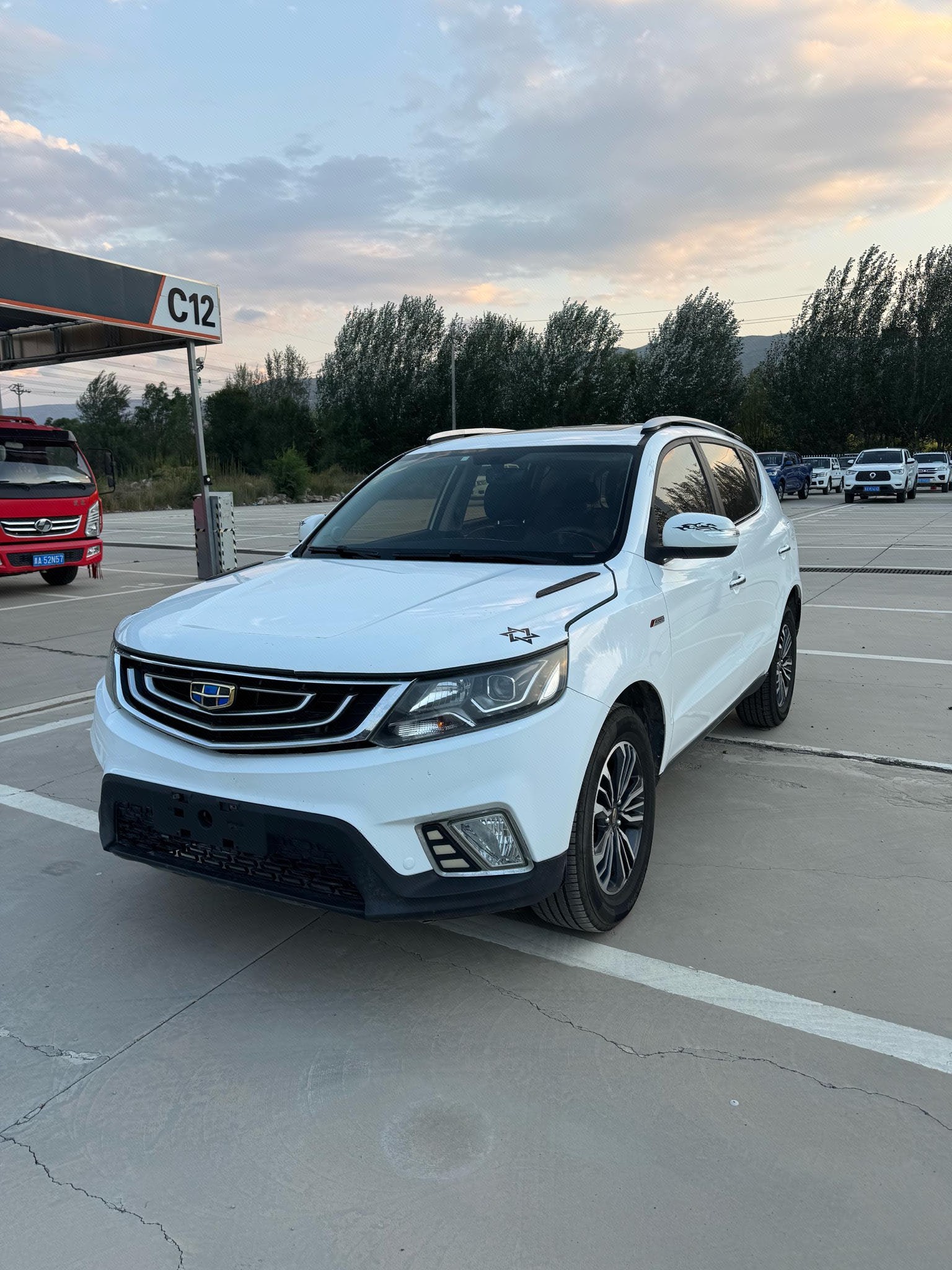 GEELY Vision X6 2017 GEELY Vision X6 2017 car image