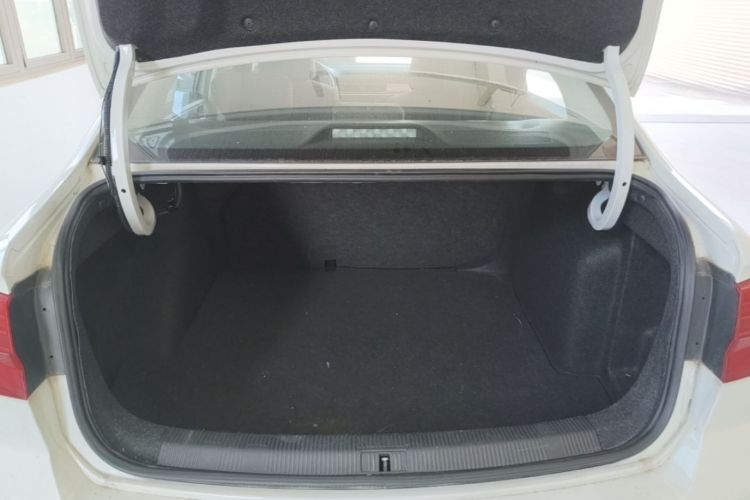 Volkswagen Bora 2021 car image #21