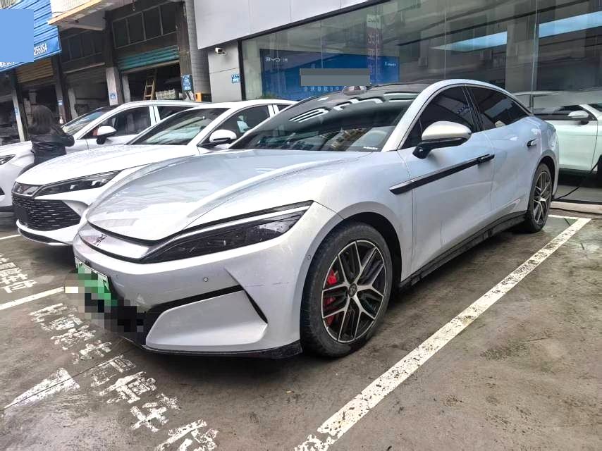 BYD HanL 2025 car image 