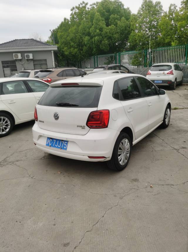 Volkswagen Polo 2016 car image #4