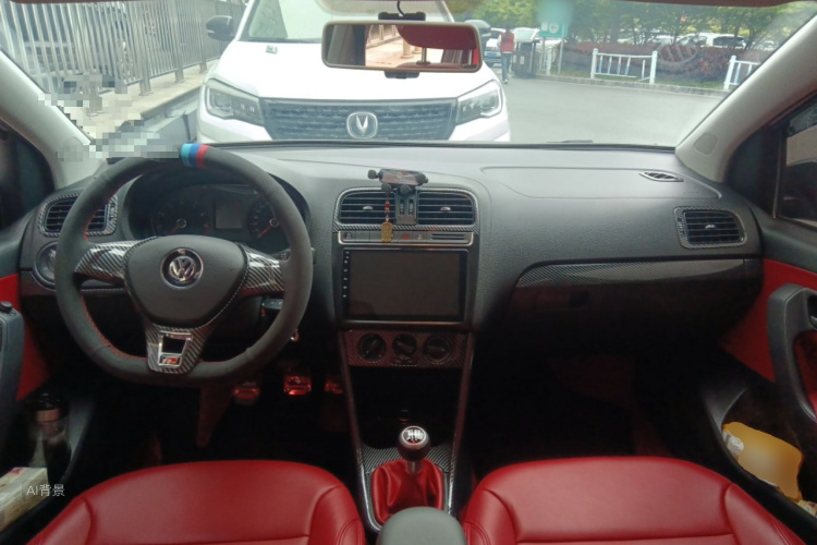 Volkswagen Polo 2018 car image #11