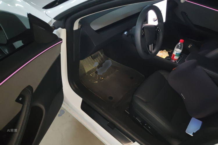 Tesla Model 3 2026 car image #18