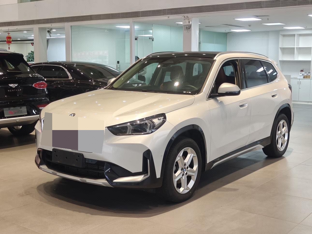 BMW X1 2023 BMW X1 2023 car image