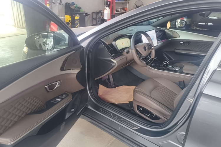 BYD Han 2024 #16 BYD Han 2024 immagine di auto #16