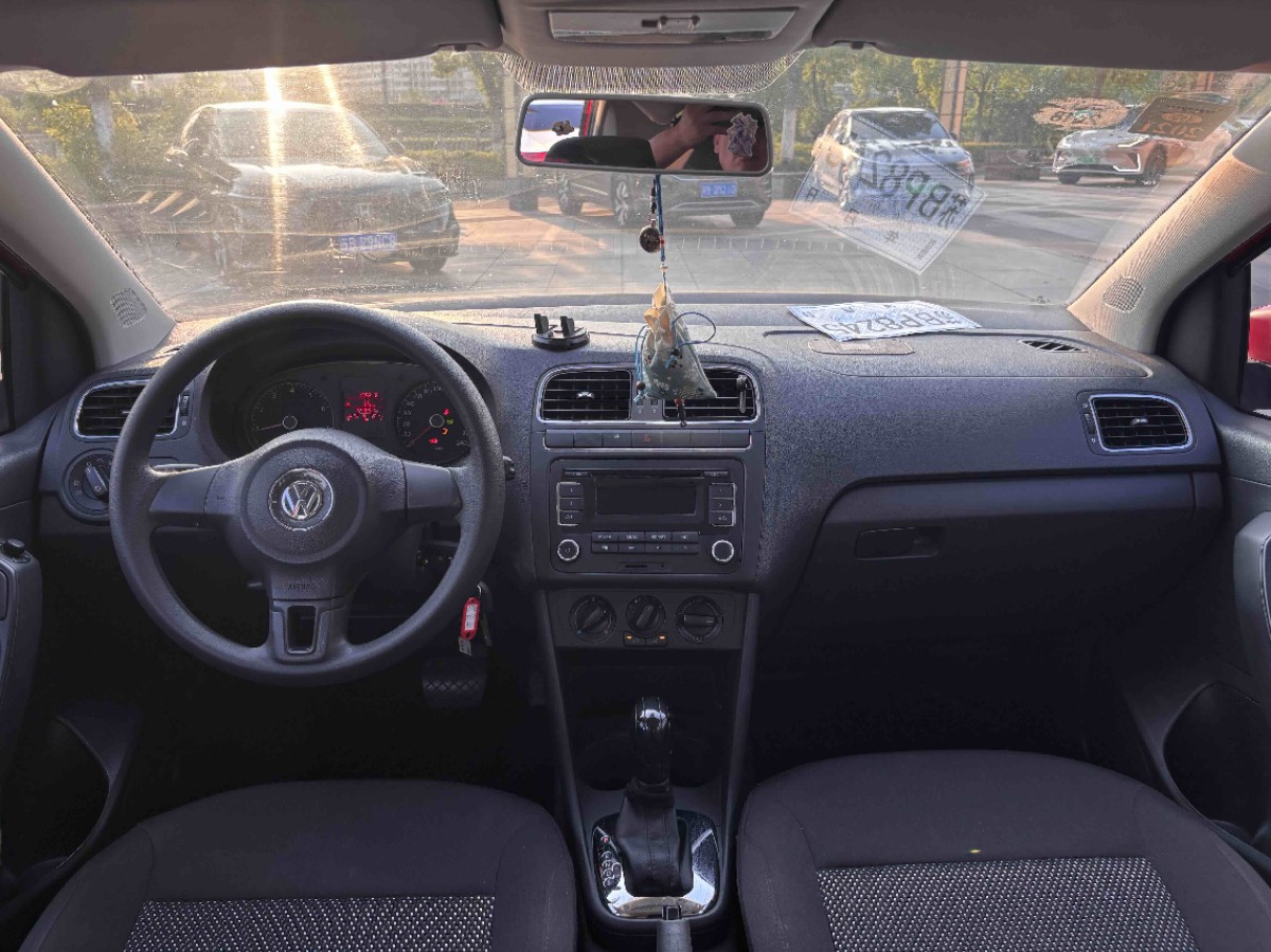 Volkswagen Polo 2012 imagen de coche #8