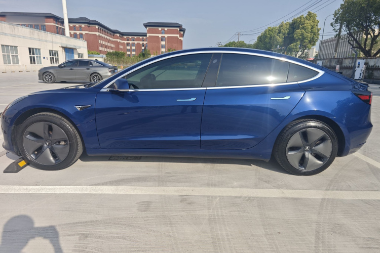 Tesla Model 3 2020 car image #5