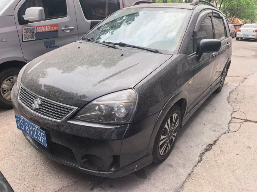 Suzuki Liana 2012 汽车图片 