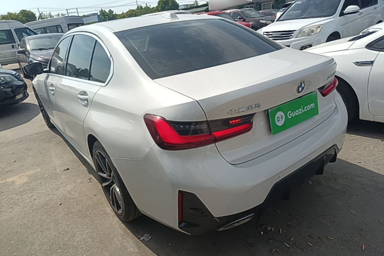 BMW 3 Series 2023 #5 BMW 3 Series 2023 car image #5