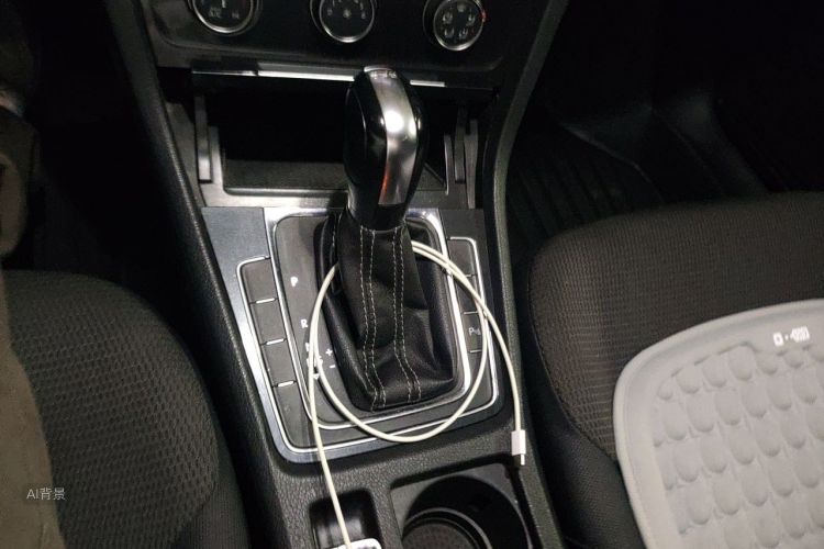 Volkswagen Golf 2017 #16 Volkswagen Golf 2017 car image #16
