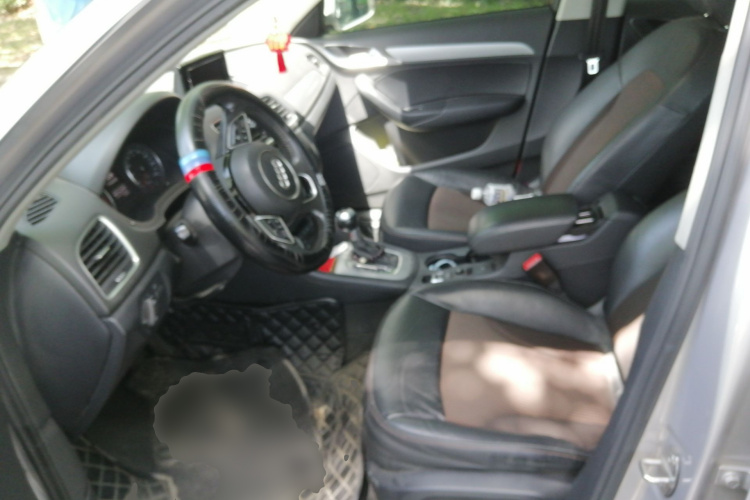 Audi Q3 2017 car image #15