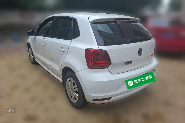 Volkswagen Polo 2015 car image #5