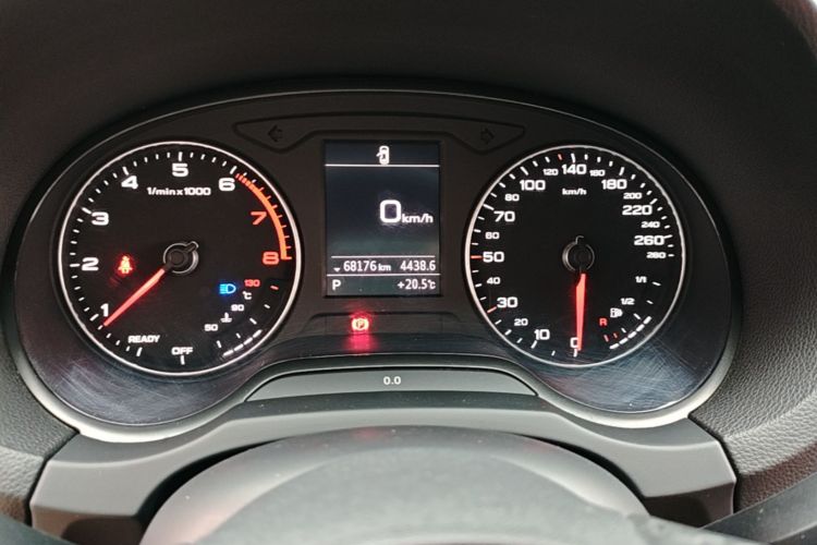 Audi A3 2018 image de voiture #12