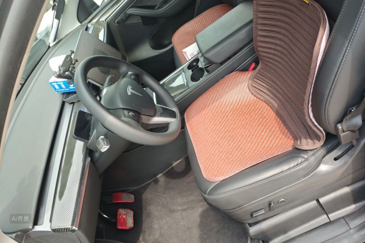 Tesla Model Y 2023 #17 Tesla Model Y 2023 car image #17