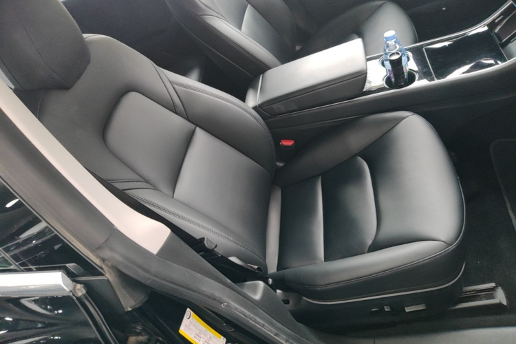Tesla Model 3 2020 car image #24
