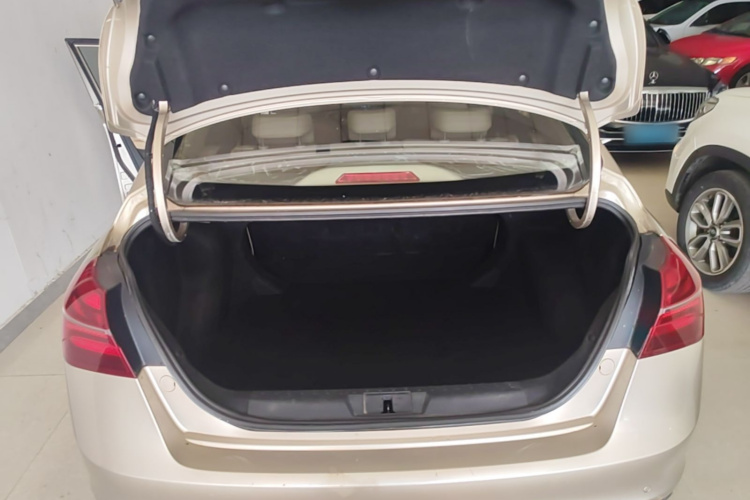 GEELY Emgrand 2018 #19 GEELY Emgrand 2018 car image #19