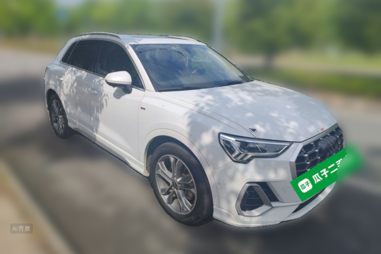 Audi Q3 2021 car image #4