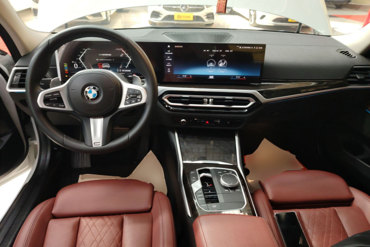 BMW 3 Series 2023 car image #10