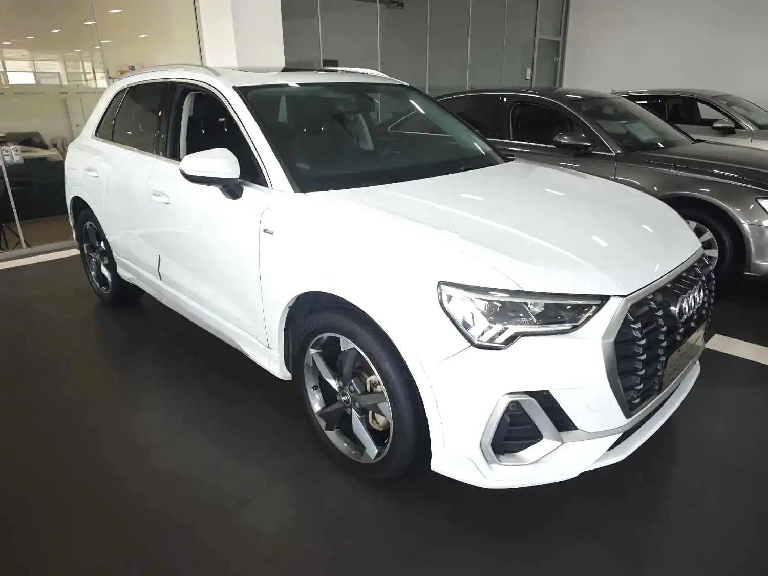 Audi Q3 2019 #2 Audi Q3 2019 immagine di auto #2