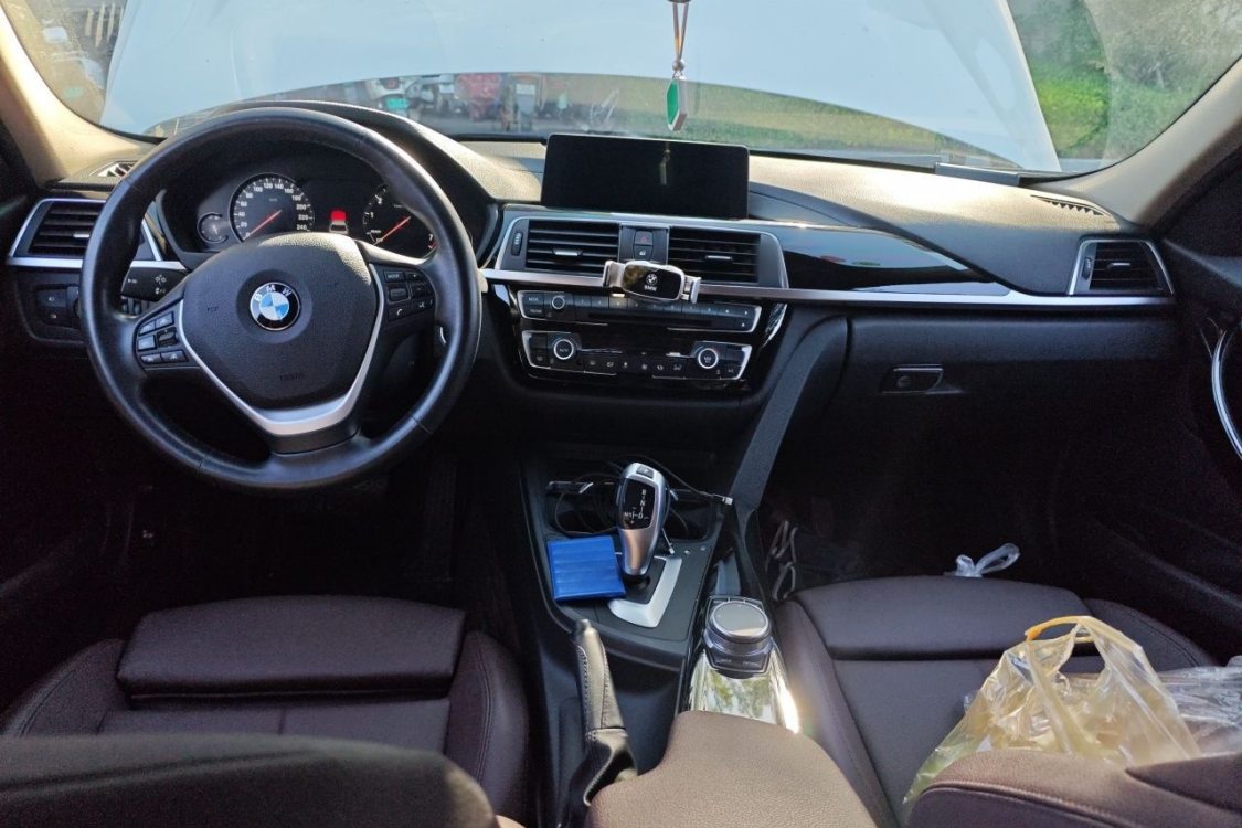 BMW 3 Series 2019 #21 BMW 3 Series 2019 car image #21