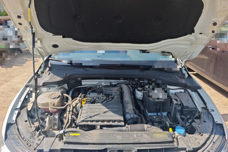 Volkswagen Golf 2023 imagem de carro #22