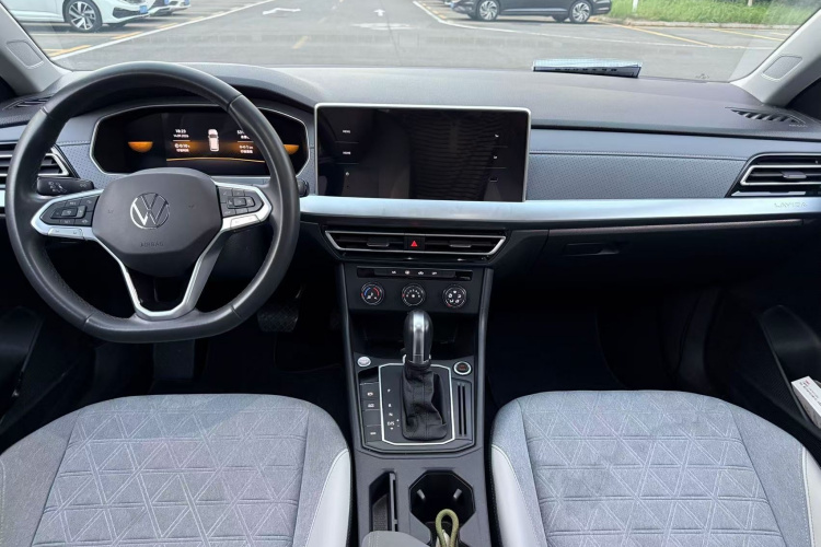 Volkswagen Lavida 2023 car image #11