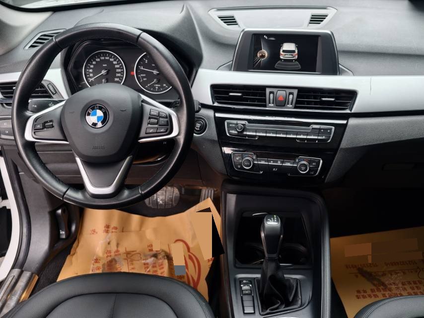 BMW X1 2017 #6 BMW X1 2017 صورة سيارة #6
