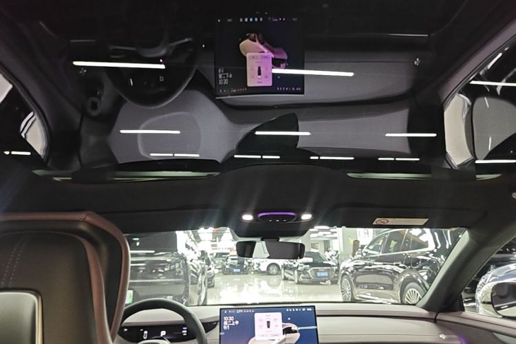MI SU7 2025 immagine di auto #18