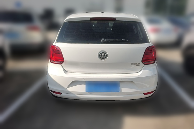 Volkswagen Polo 2016 car image #6