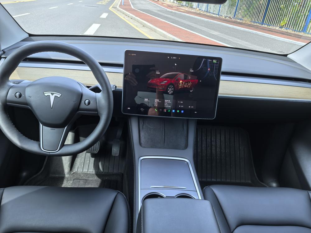Tesla Model Y 2023 #7 Tesla Model Y 2023 immagine di auto #7