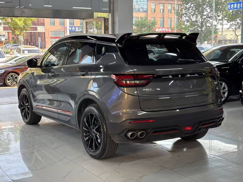 2021 car image #8