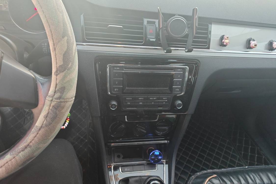 Volkswagen Bora 2014 #26 Volkswagen Bora 2014 صورة سيارة #26