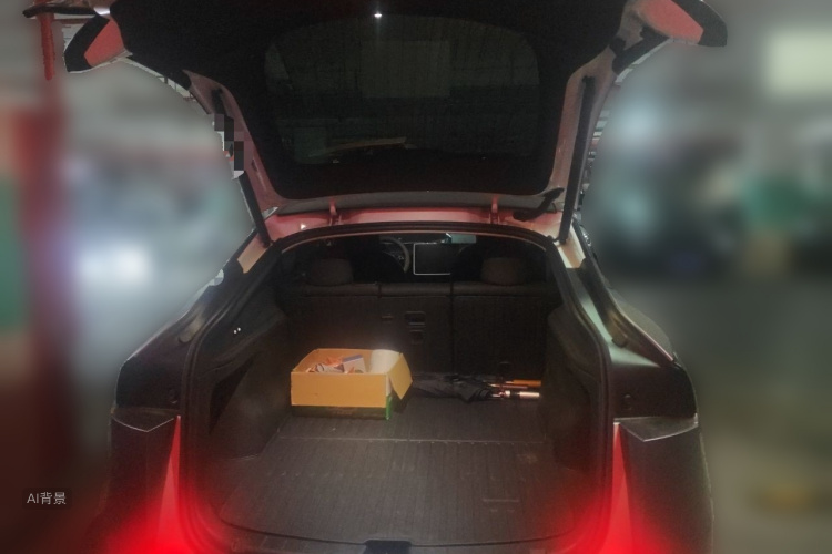 Tesla Model Y 2025 #21 Tesla Model Y 2025 car image #21